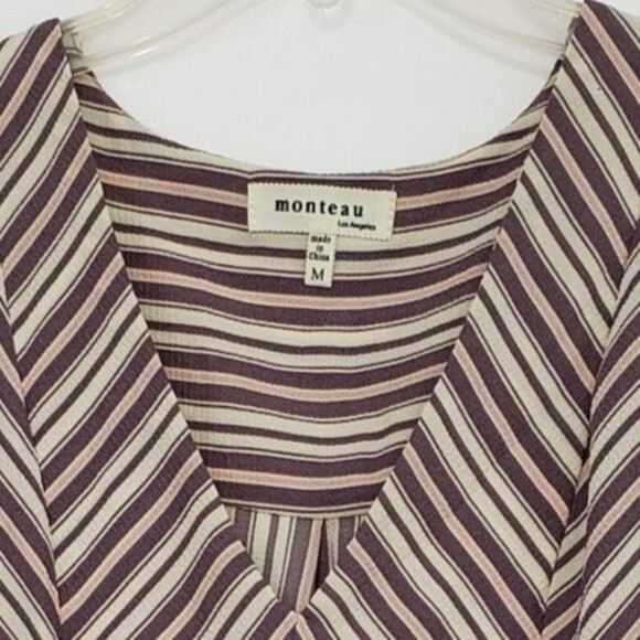 Monteau Summer V-Neck Short Sleeve Form Fitting Medium Blouse - Picture 3 of 7